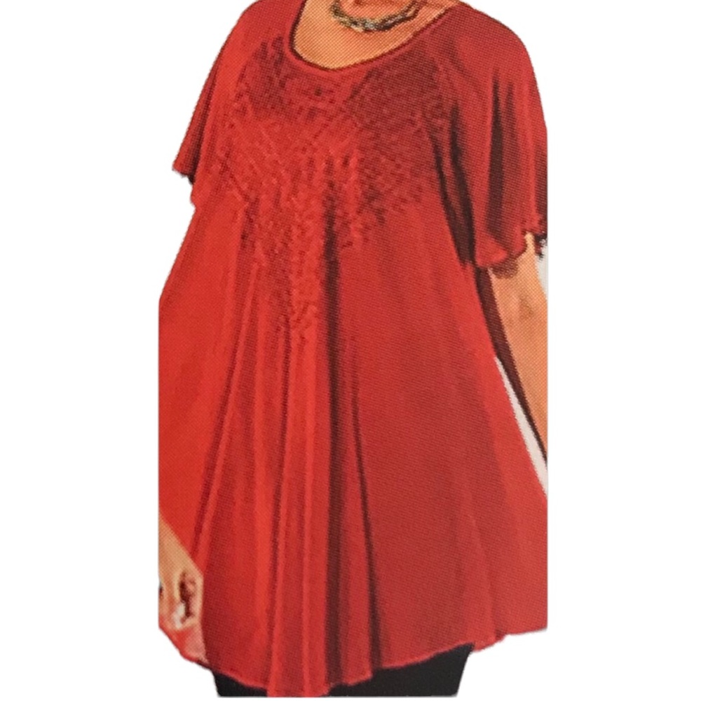 NWT.  Red Sacred Threads Tunic Onesize.  LG/GY01. 220325. Rayon fabric